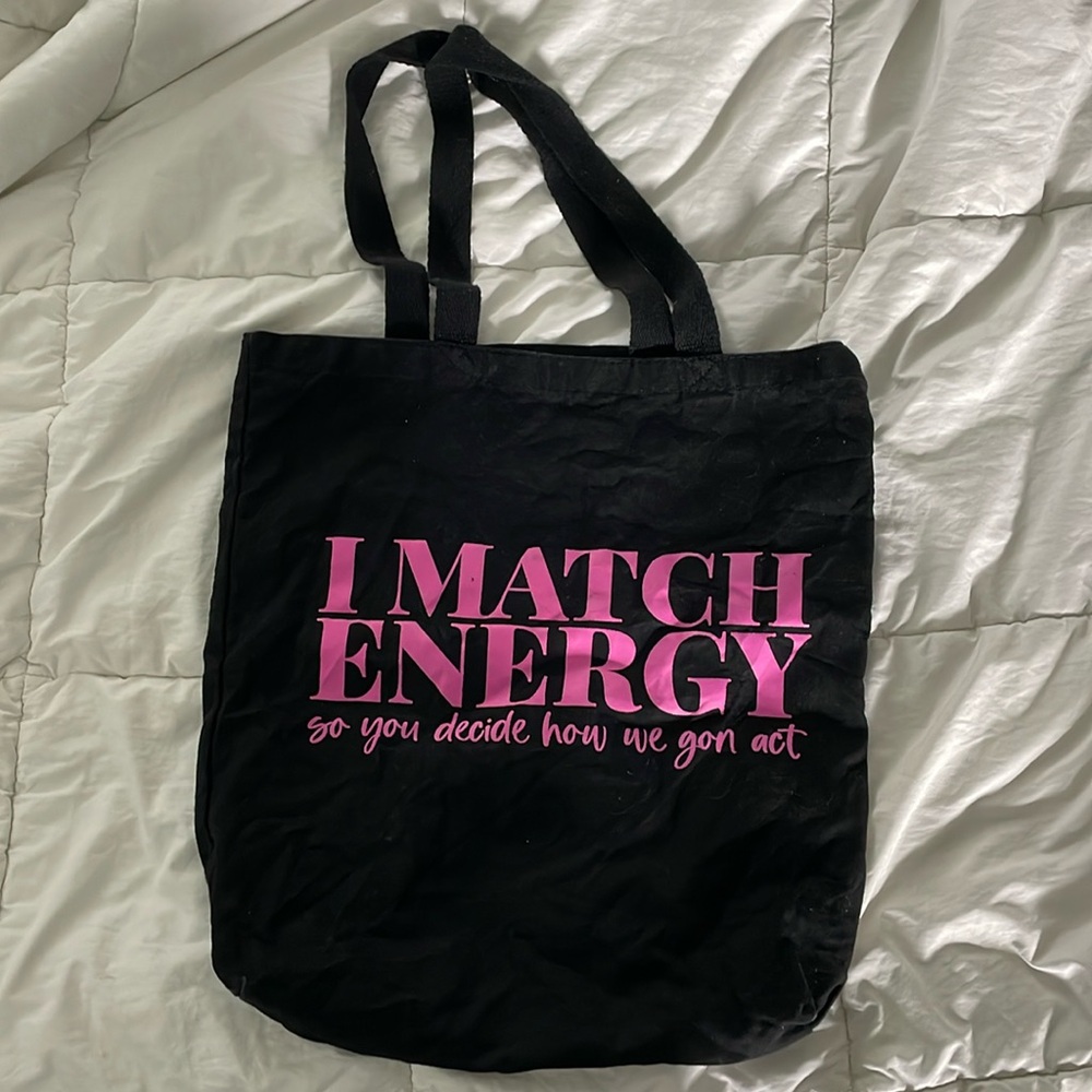 Tote bag
